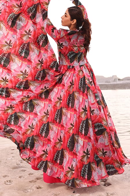 Shop Meher By Islie Multi Color Organza, Crepe Cut Work, Beads Scoop Maple Leaf Print Corset Gown at Aza Fashions Shop_Meher By Islie_Multi Color Organza, Crepe Cut Work, Beads Scoop Maple Leaf Print Corset Gown _at_Aza_Fashions