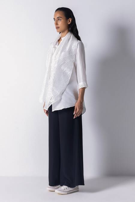 431-88 By Shweta Kapur_White Silk Cut Work Shawl Neck Scarf Attached Shirt_Online_at_Aza_Fashions