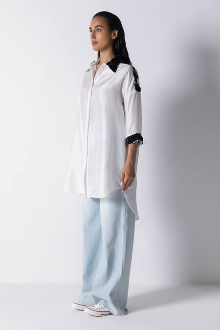 431-88 By Shweta Kapur_Blue Denim Bay Solid Jeans_Online_at_Aza_Fashions