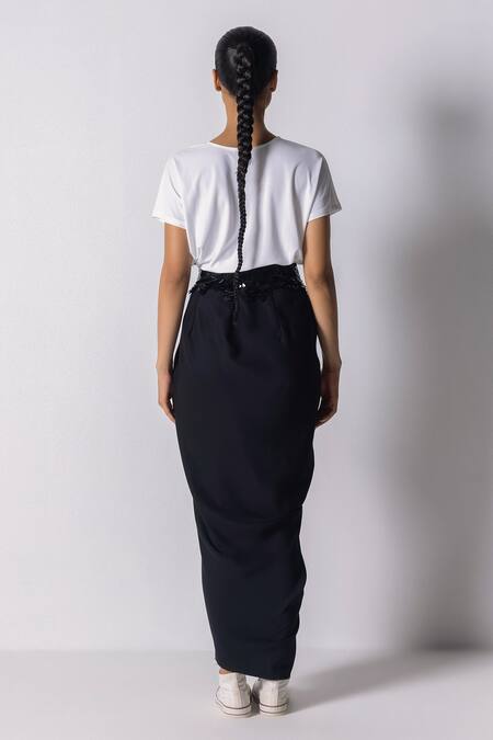 Shop 431-88 By Shweta Kapur Black Microfiber Sequins Wave Embellished Draped Skirt at Aza Fashions Shop_431-88 By Shweta Kapur_Black Microfiber Sequins Wave Embellished Draped Skirt_at_Aza_Fashions