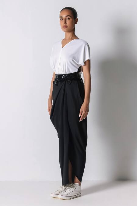 431-88 By Shweta Kapur Black Microfiber Sequins Wave Embellished Draped Skirt Online at Aza Fashions 431-88 By Shweta Kapur_Black Microfiber Sequins Wave Embellished Draped Skirt_Online_at_Aza_Fashions