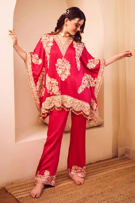 Swish By Dolcy And Simran Pink Satin Silk Lining Shantoon Seher Gullistta Bloom Kaftan With Pant 