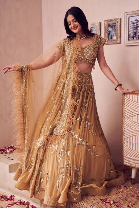 Swish By Dolcy And Simran Gold Net, Crepe, Linen Sequins, Crystals, Royale Ambrosia Bridal Lehenga Set Online at Aza Fashions Swish By Dolcy And Simran_Gold Net, Crepe, Linen Sequins, Crystals, Royale Ambrosia Bridal Lehenga Set _Online_at_Aza_Fashions