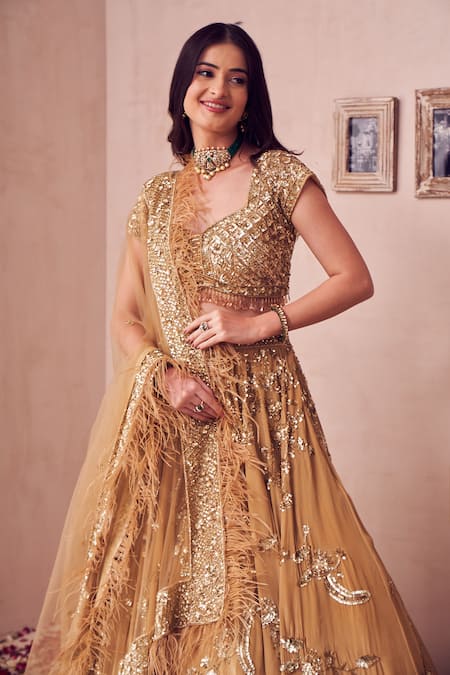 Swish By Dolcy And Simran Gold Net, Crepe, Linen Sequins, Crystals, Royale Ambrosia Bridal Lehenga Set at Aza Fashions Swish By Dolcy And Simran_Gold Net, Crepe, Linen Sequins, Crystals, Royale Ambrosia Bridal Lehenga Set _at_Aza_Fashions