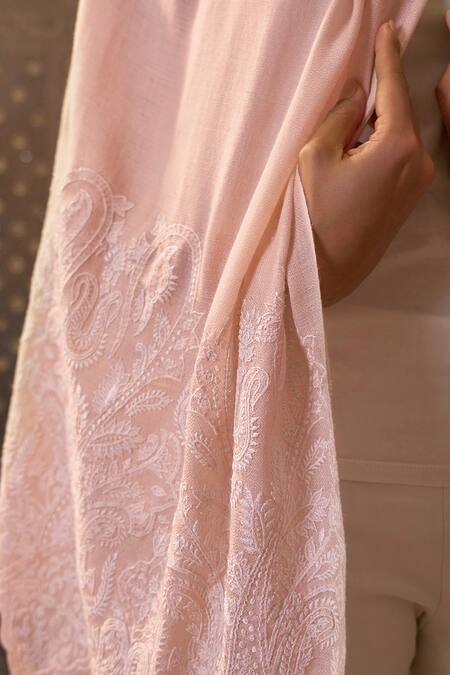 Mauli Cashmere_Pink Paisley Crest Embroidered Stole_Online_at_Aza_Fashions