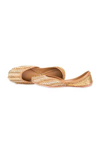 Buy_5elements_Gold Bead Sunehri Gota Patti Embellished Juttis _Online_at_Aza_Fashions