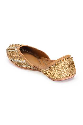Shop_5elements_Gold Bead Sunehri Gota Patti Embellished Juttis 