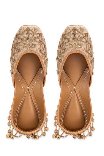 Buy_5elements_Gold Cutdana Shailaja Embroidered Juttis _Online_at_Aza_Fashions