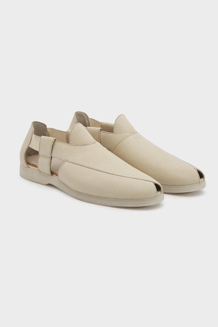 Nauvab Peshawari Leather Plain Floaters 