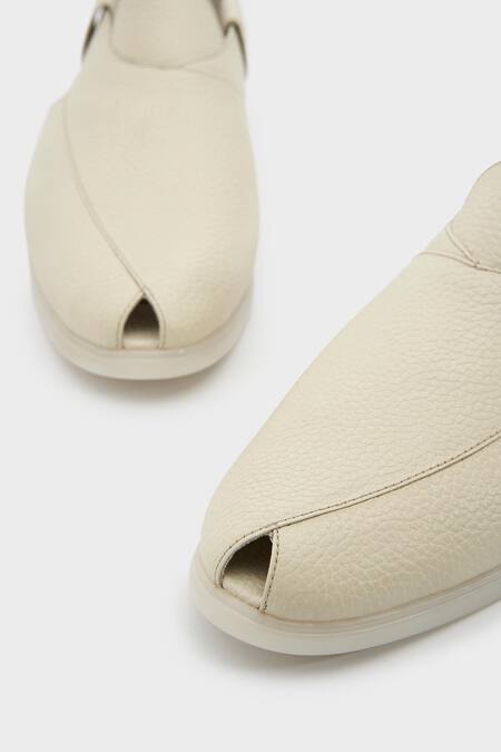 Shop_Nauvab_Off White Peshawari Leather Plain Floaters _Online_at_Aza_Fashions