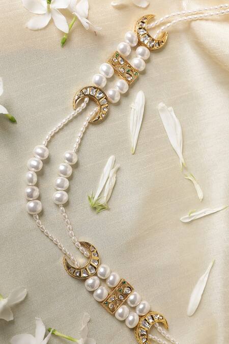 Buy Xago White Le Mateo Mother Of Pearl And Kundan Embellished Necklace Online at Aza Fashions Buy_Xago_White Le Mateo Mother Of Pearl And Kundan Embellished Necklace _Online_at_Aza_Fashions