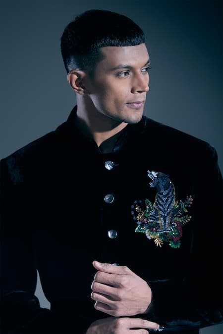 Buy_Rohit Bal_Black Embroidery Tiger Placed Sherwani 