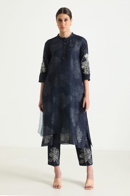 Arcvsh By Pallavi Singh_Blue Silk, Organza, Chanderi Embroidery Floral Print Layered Kurta Pant Set _Online_at_Aza_Fashions