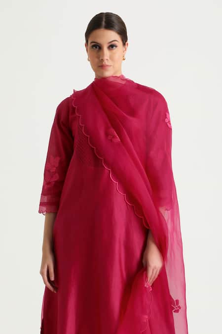 Buy_Arcvsh By Pallavi Singh_Fuchsia Silk, Chanderi Embroidery Bandeau Floral Placement Kurta And Pant Set _Online_at_Aza_Fashions