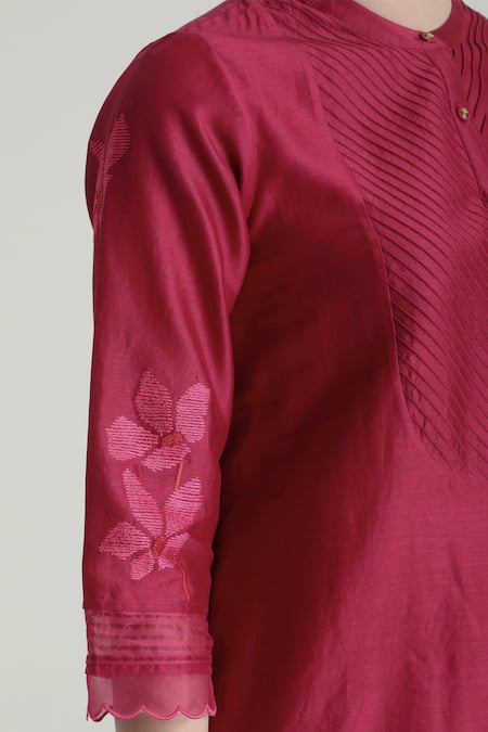 Buy_Arcvsh By Pallavi Singh_Fuchsia Silk, Chanderi Embroidery Bandeau Neck Floral Placement Kurta Pant Set 