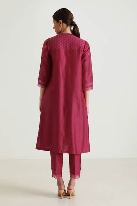 Shop_Arcvsh By Pallavi Singh_Fuchsia Silk, Chanderi Embroidery Bandeau Neck Floral Placement Kurta Pant Set _at_Aza_Fashions