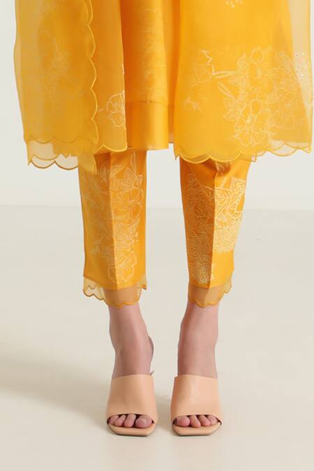 Arcvsh By Pallavi Singh Yellow Organza, Silk, Chanderi Embroidery Round Botanical Print Kurta And Pant Set Online at Aza Fashions Arcvsh By Pallavi Singh_Yellow Organza, Silk, Chanderi Embroidery Round Botanical Print Kurta And Pant Set _Online_at_Aza_Fashions