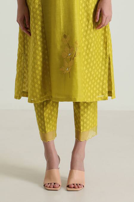 Buy_Arcvsh By Pallavi Singh_Green Silk, Chanderi Embroidery Round Neck Geometric Woven Tunic Pant Set _Online_at_Aza_Fashions