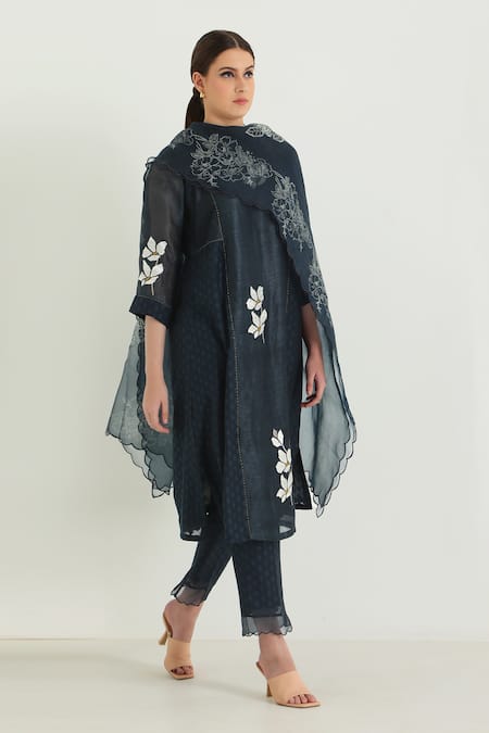 Arcvsh by Pallavi Singh Floral Brocade Woven Kurta 