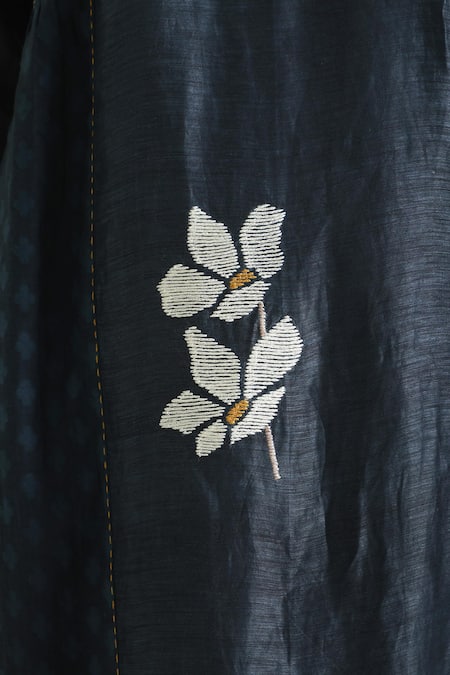 Buy Arcvsh By Pallavi Singh Blue Silk, Chanderi, Brocade Embroidery Round Neck Floral Woven Kurta Buy_Arcvsh By Pallavi Singh_Blue Silk, Chanderi, Brocade Embroidery Round Neck Floral Woven Kurta