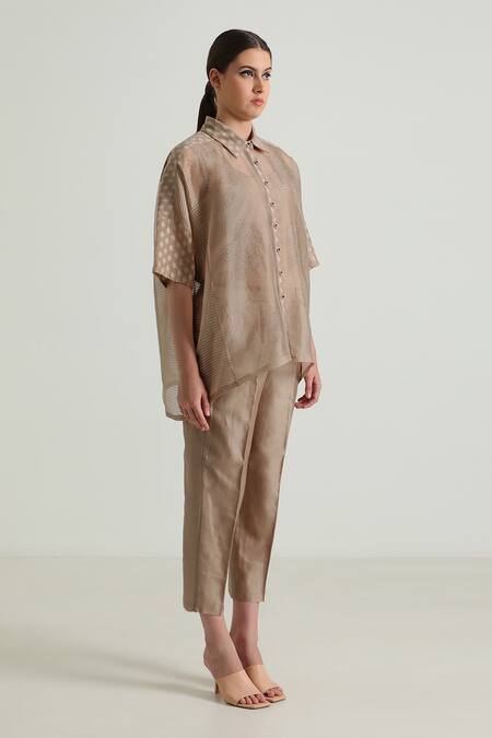 Arcvsh By Pallavi Singh_Beige Organza, Silk Lace Collared Detailed Shirt And Pant Set _at_Aza_Fashions