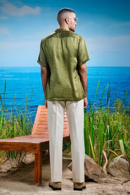 Buy Asuka Green Habutai Silk Printed Abstract Wavy Zephyr Shirt Online at Aza Fashions Buy_Asuka_Green Habutai Silk Printed Abstract Wavy Zephyr Shirt _Online_at_Aza_Fashions