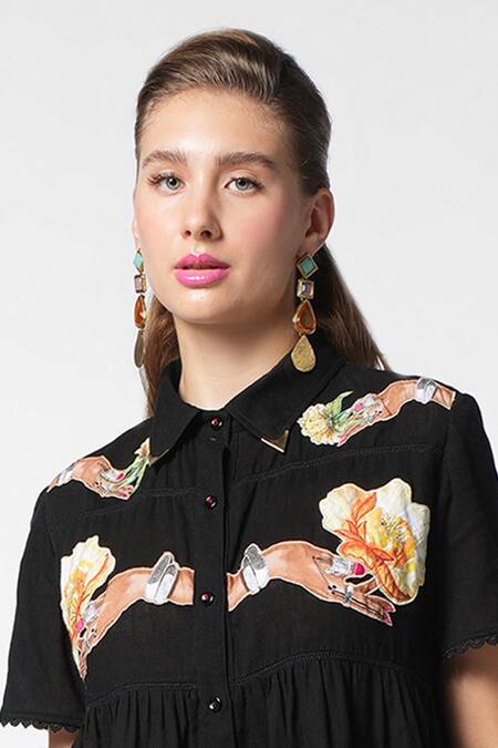 Buy_Ekastories_Black Cotton Slub Printed Collared Tiered Patchwork Top _Online_at_Aza_Fashions