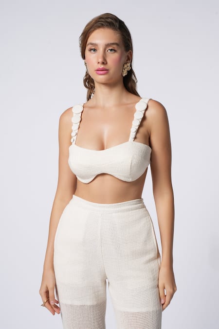 Ekastories White Mesh Cotton Embroidery Sweetheart Neck Luxe Dispersing Circle Bralette 