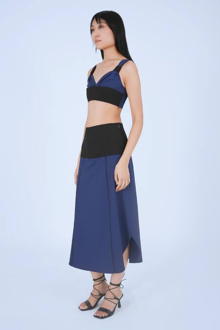 Shop Leh Studios Black Viscose Suit Knot Bralette Online at Aza Fashions Shop_Leh Studios_Black Viscose Suit Knot Bralette _Online_at_Aza_Fashions