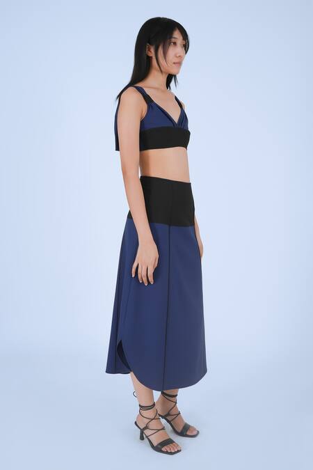 Buy_Leh Studios_Black 100% Viscose Plain Suit Color Block Skirt _Online_at_Aza_Fashions