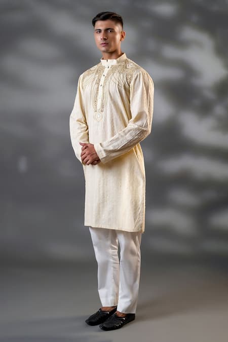 Menero_Cream Cotton, Net Embroidery Embossed Threadwork Kurta And Pant Set _at_Aza_Fashions
