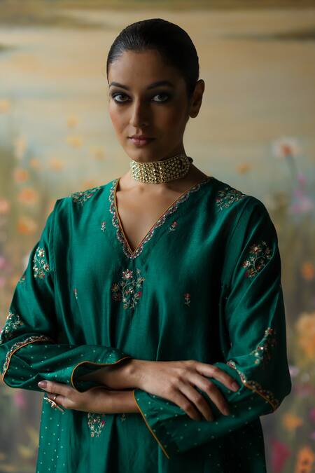 Shikha Mehta_Green Organza, Sequins, Embroidery Arifa Thread Kurta Pyjama Set _at_Aza_Fashions