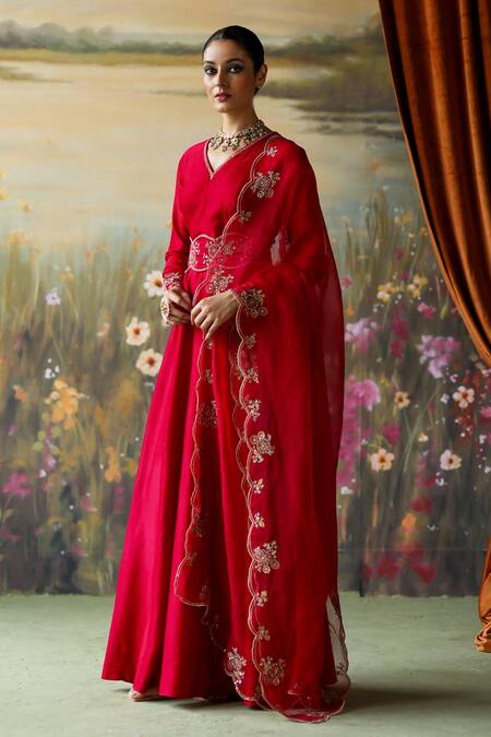Shop Shikha Mehta Red Silk Organza Sequins, Ryka Sleeve Anarakali And Scalloped Dupatta Set Online at Aza Fashions Shop_Shikha Mehta_Red Silk Organza Sequins, Ryka Sleeve Anarakali And Scalloped Dupatta Set _Online_at_Aza_Fashions