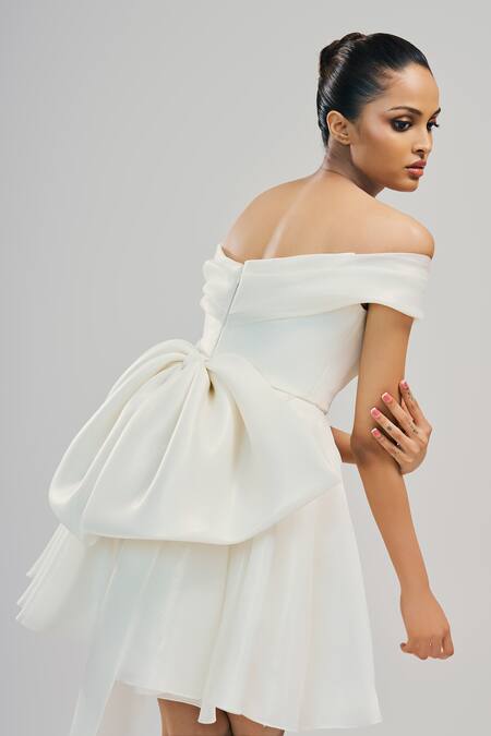 Shop_Brinda Sneha_White Organza V-neck Ivy Pleated Short Dress _Online_at_Aza_Fashions