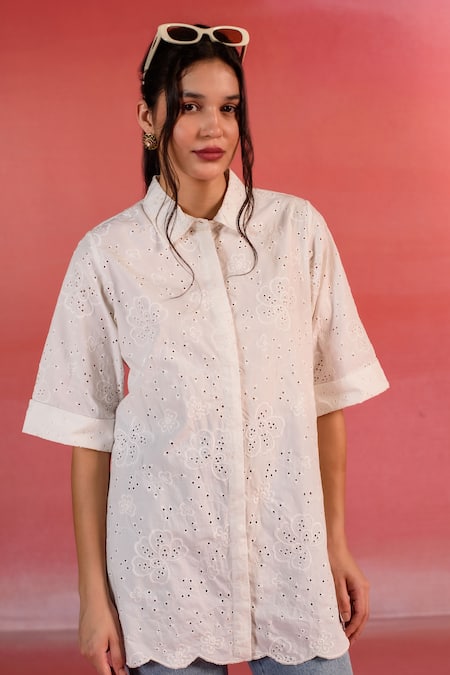 Kameez Pink Poplin Embroidery Thread Collar Moonlit Floral Cutwork Shirt Online at Aza Fashions Kameez_Pink Poplin Embroidery Thread Collar Moonlit Floral Cutwork Shirt_Online_at_Aza_Fashions
