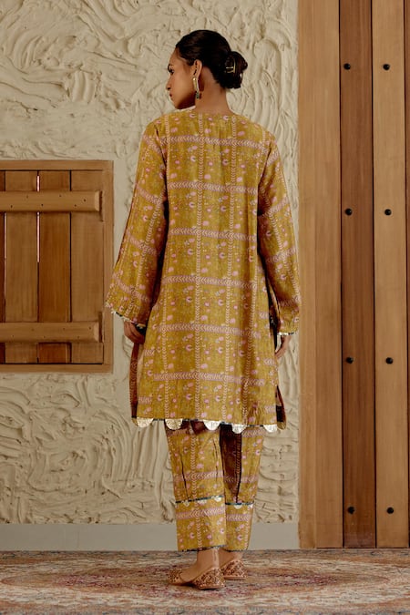 Shop_Sage Saga_Yellow Chanderi Silk V-neck Sarson Floral Tile Print Kurta With Salwar _Online_at_Aza_Fashions