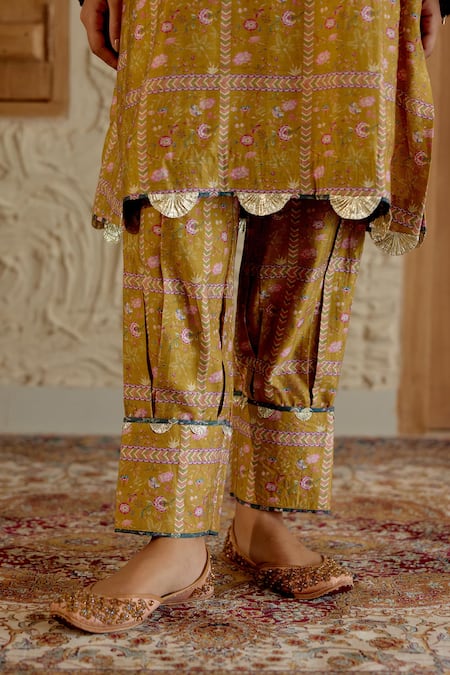 Sage Saga_Yellow Chanderi Silk V-neck Sarson Floral Tile Print Kurta With Salwar _at_Aza_Fashions