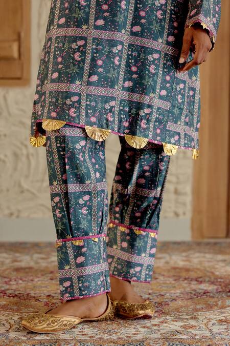 Sage Saga_Green Chanderi Silk Lace V-neck Morni Floral Tile Print Kurta With Salwar _at_Aza_Fashions