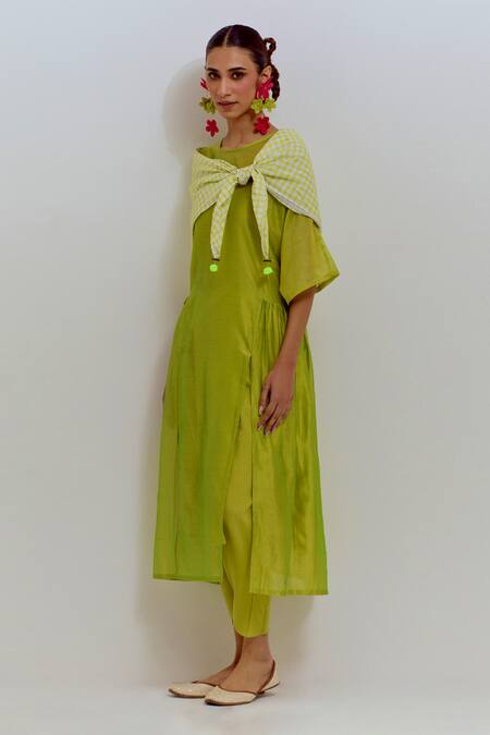 Shikha Malik Green Silk, Chanderi Round Neck Front Slit Kurta Online at Aza Fashions Shikha Malik_Green Silk, Chanderi Round Neck Front Slit Kurta _Online_at_Aza_Fashions