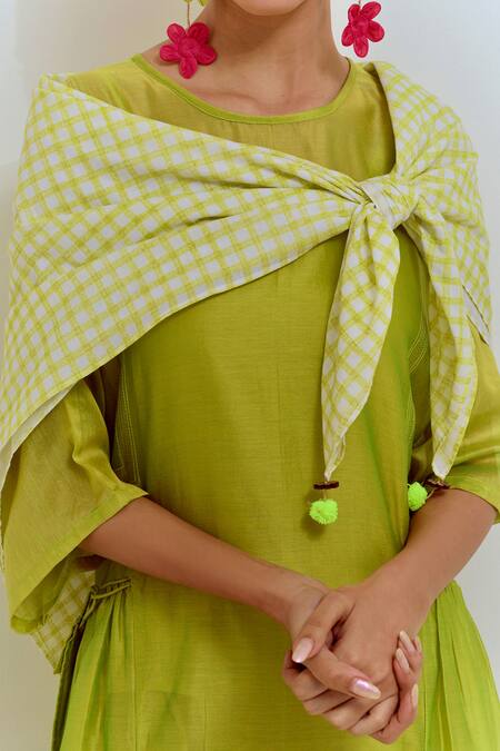 Shop Shikha Malik Green Silk, Chanderi Round Neck Front Slit Kurta Online at Aza Fashions Shop_Shikha Malik_Green Silk, Chanderi Round Neck Front Slit Kurta _Online_at_Aza_Fashions