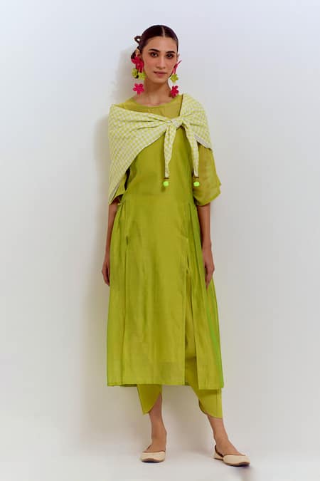 Shikha Malik Green Silk, Chanderi Round Neck Front Slit Kurta And Dhoti Pant Set Online at Aza Fashions Shikha Malik_Green Silk, Chanderi Round Neck Front Slit Kurta And Dhoti Pant Set _Online_at_Aza_Fashions