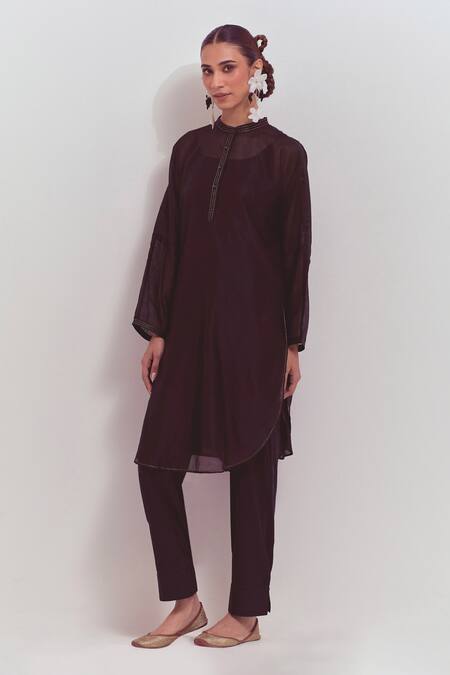 Shikha Malik Black Silk, Chanderi Zari Mandarin Collar Plain Curved Hem Kurta Online at Aza Fashions Shikha Malik_Black Silk, Chanderi Zari Mandarin Collar Plain Curved Hem Kurta _Online_at_Aza_Fashions