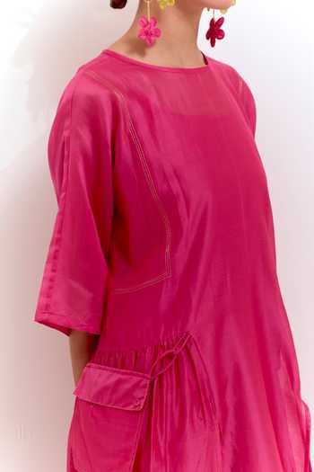 Shikha Malik_Pink Silk, Chanderi Round Neck Plain Slit Kurta _Online_at_Aza_Fashions