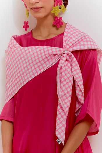 Shikha Malik_Pink Silk, Chanderi Round Neck Plain Slit Kurta _at_Aza_Fashions
