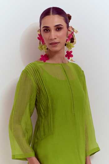 Shop Shikha Malik Green Silk, Chanderi Embroidery Round Neck Side Pintuck Kurta Online at Aza Fashions Shop_Shikha Malik_Green Silk, Chanderi Embroidery Round Neck Side Pintuck Kurta _Online_at_Aza_Fashions