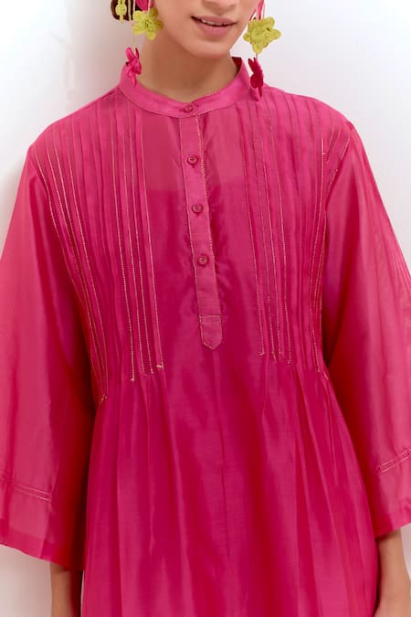 Shikha Malik_Pink Silk, Chanderi Embroidery Mandarin Collar Plain Pintuck Kurta _Online_at_Aza_Fashions