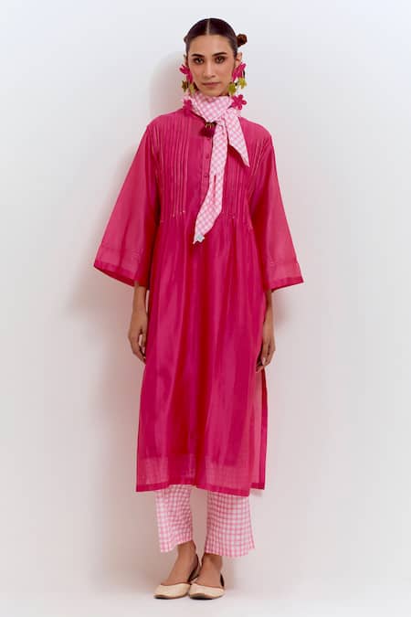 Buy_Shikha Malik_Pink Silk, Chanderi Embroidery Mandarin Collar Plain Pintuck Kurta _Online_at_Aza_Fashions