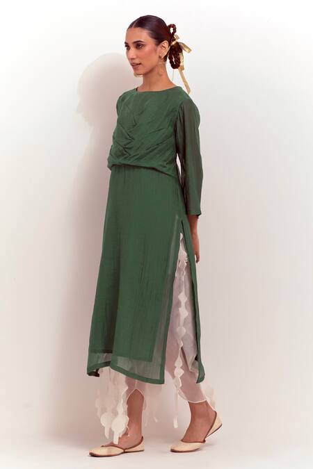 Shikha Malik_Green Silk, Chanderi Round Neck Textured Bodice Kurta _Online_at_Aza_Fashions