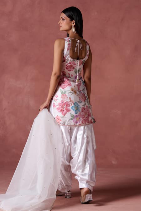 Shop Lashkaraa Off White Silk Embroidery, Zari Round Fleur Print Embellished Kurta Patiala Set at Aza Fashions Shop_Lashkaraa_Off White Silk Embroidery, Zari Round Fleur Print Embellished Kurta Patiala Set_at_Aza_Fashions
