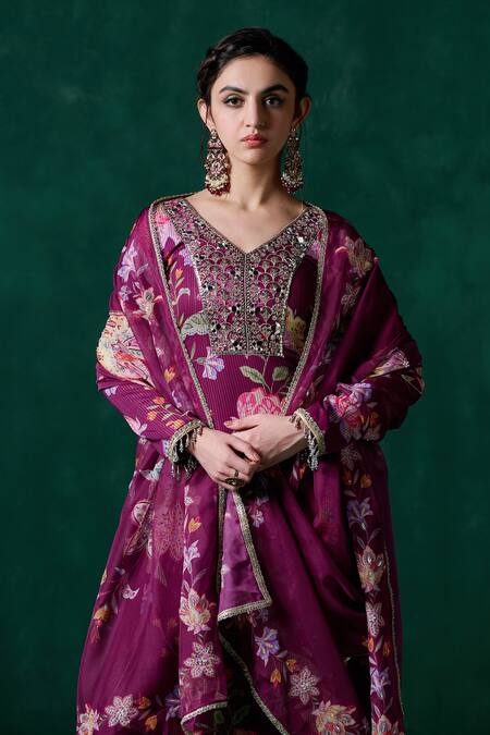 Lashkaraa Magenta Georgette Sequins, Stones, Tassels, Embroidery Floral Zari Kurta Set Online at Aza Fashions Lashkaraa_Magenta Georgette Sequins, Stones, Tassels, Embroidery Floral Zari Kurta Set_Online_at_Aza_Fashions
